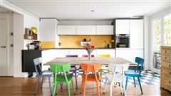 FAMILY APARTMENT IN A BEAUTIFUL BUILDING