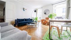 CHARMING LIGHT-FILLED APARTMENT IN PERFECT CONDITION AND IDEALLY LOCATED