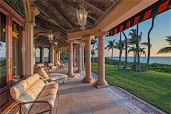 THE PINNACLE OF BEACHFRONT LUXURY LIVING
