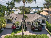 RENOVATED HOME ONE BLOCK FROM THE GULF