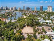 OVERSIZED WATERFRONT HOMESITE