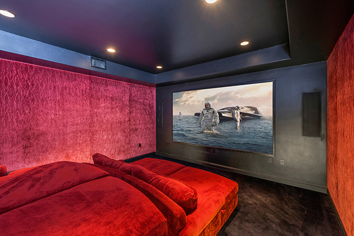 Lago Miley Cyrus Toluca, California