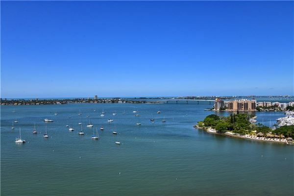 大纪元独特的顶层公寓 luxury properties