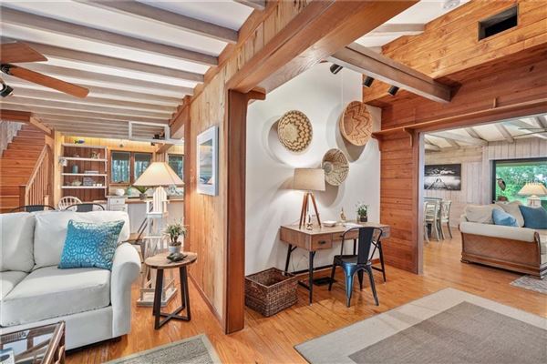 Mansions 体验这座美丽的海滩别墅的温暖和魅力