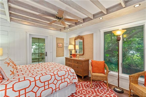 Luxury properties 体验这座美丽的海滩别墅的温暖和魅力