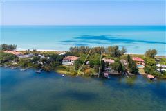 Luxury homes in 体验这座美丽的海滩别墅的温暖和魅力