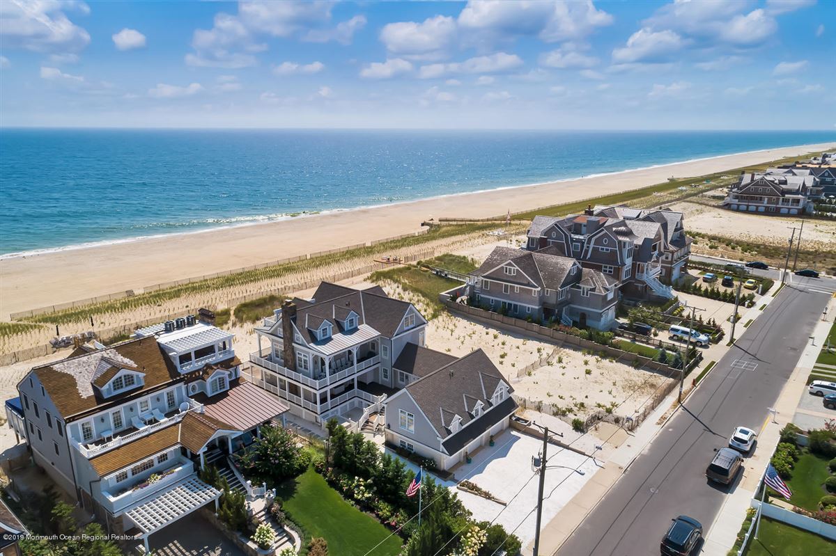 CAPTIVATING MANTOLOKING OCEANFRONT RETREAT New Jersey Luxury Homes