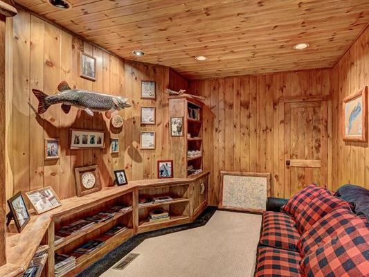 Lost Loon Lodge Spectacular Turnkey Opportunity Wisconsin