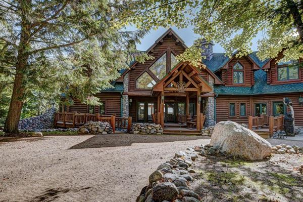 BASS LAKE LODGE - A NORTHWOODS PLAYGROUND | Wisconsin Luxury Homes ...