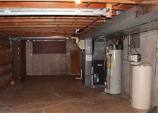 Luxury real estate 定制建造的当代风格湖屋