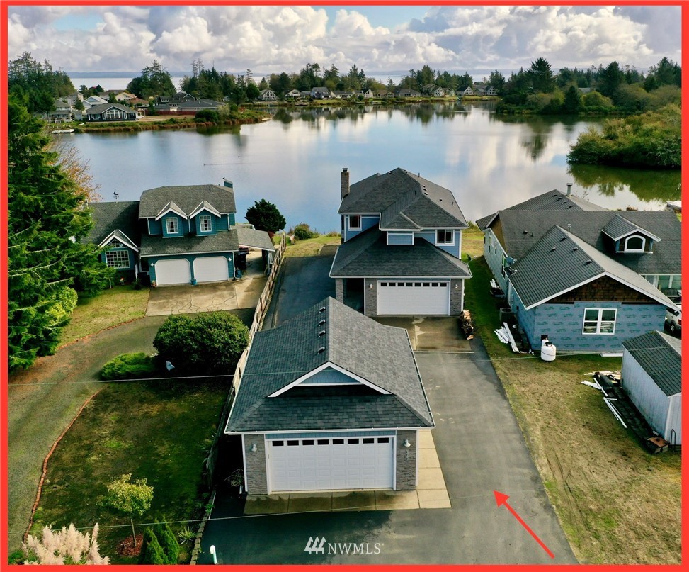 Builder's Elegant Masterpiece On Duck Lake 470 SE Mud Hen Lp, Ocean