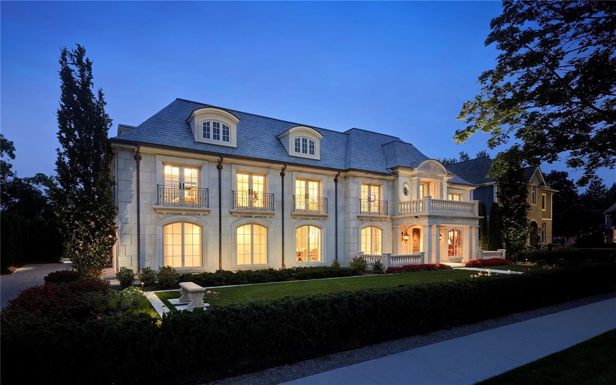 MAGNIFICENT UXURY ESTATE IN DOWNTOWN BIRMINGHAM Michigan Luxury Homes Mansions For Sale