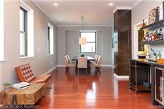 Mansions in 住在底特律市中心的豪华公寓