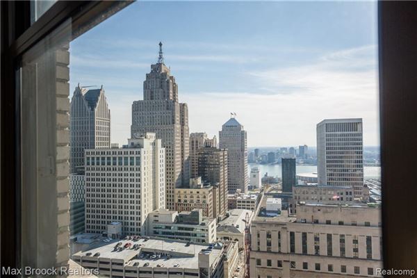 住在底特律市中心的豪华公寓 mansions