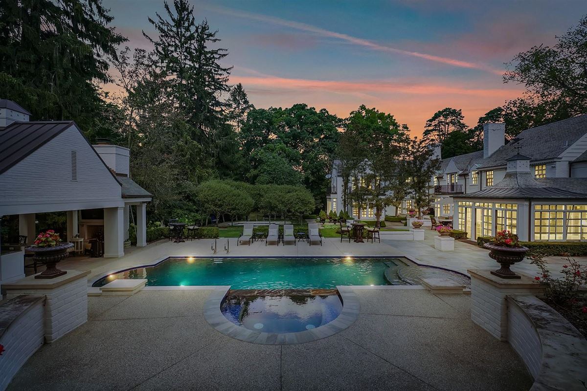 BLOOMFIELD HILLS ESTATE Michigan Luxury Homes Mansions For Sale
