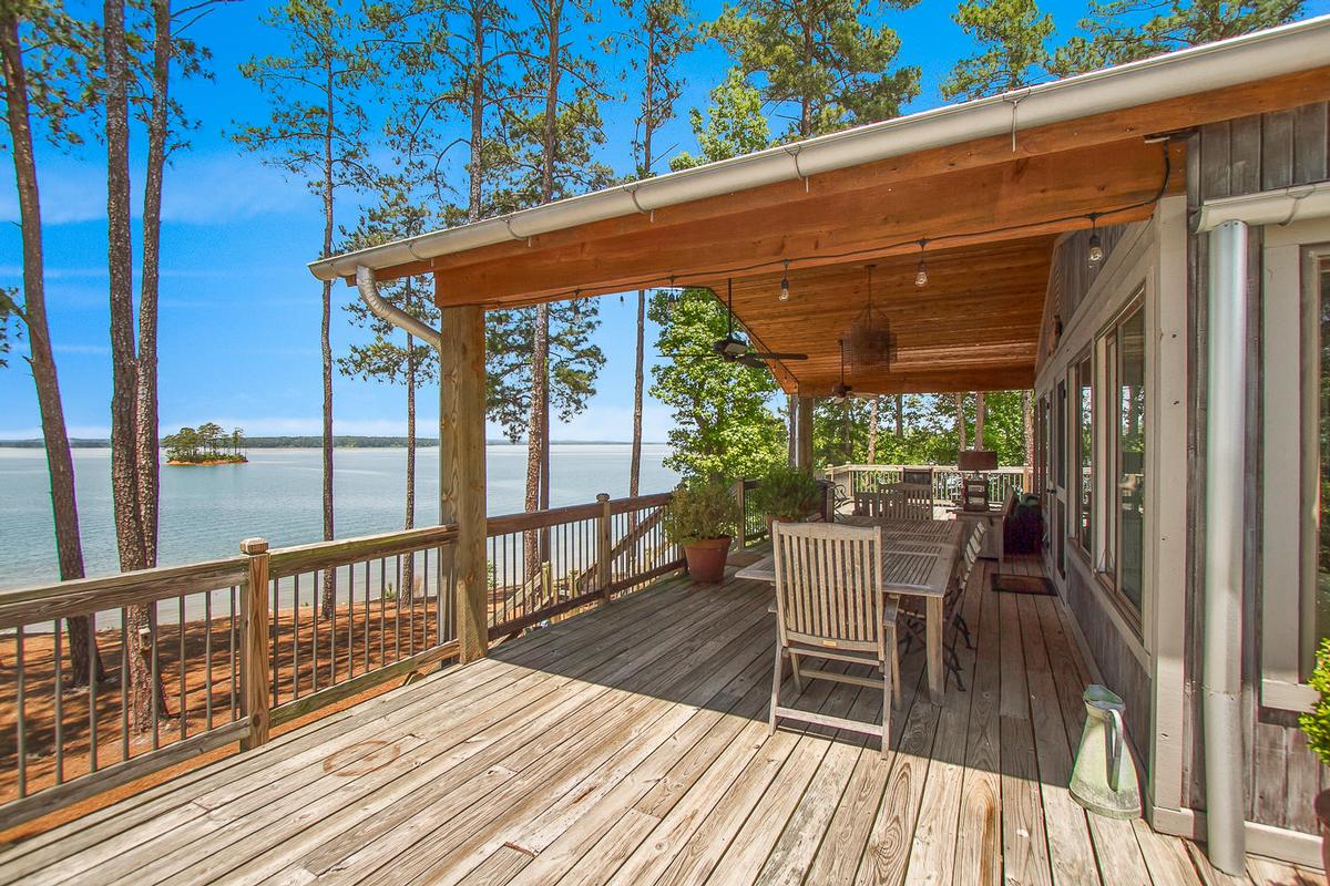 MODOC LAKEFRONT South Carolina Luxury Homes Mansions For Sale