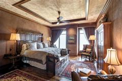 Luxury homes in 亨廷顿19楼优雅的定制住宿 