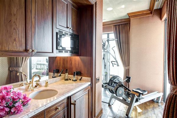 Luxury homes 亨廷顿19楼优雅的定制住宿 