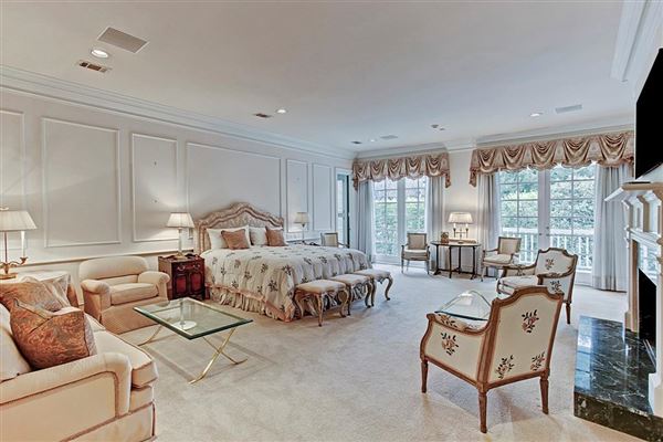 Gracious Southern Plantation Style Texas Luxury Homes Mansions