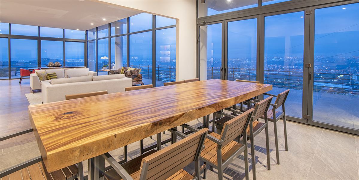 Luxury homes 卡萨德拉洛马阿尔托埃斯卡祖酒店