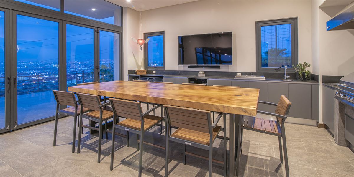 卡萨德拉洛马阿尔托埃斯卡祖酒店 luxury homes