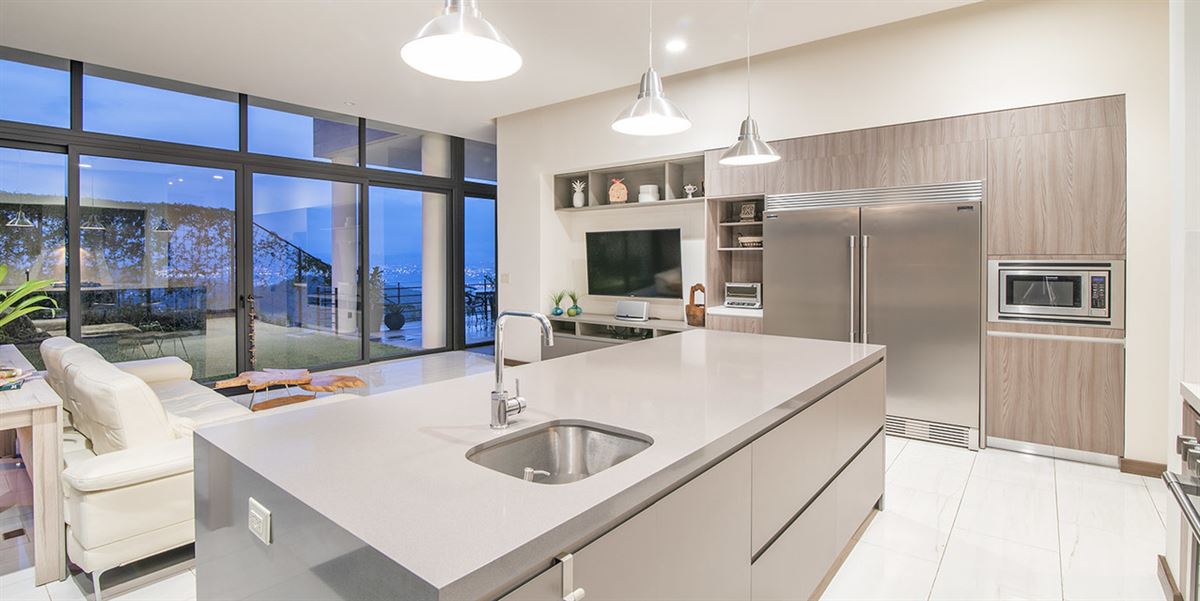 Luxury homes in 卡萨德拉洛马阿尔托埃斯卡祖酒店