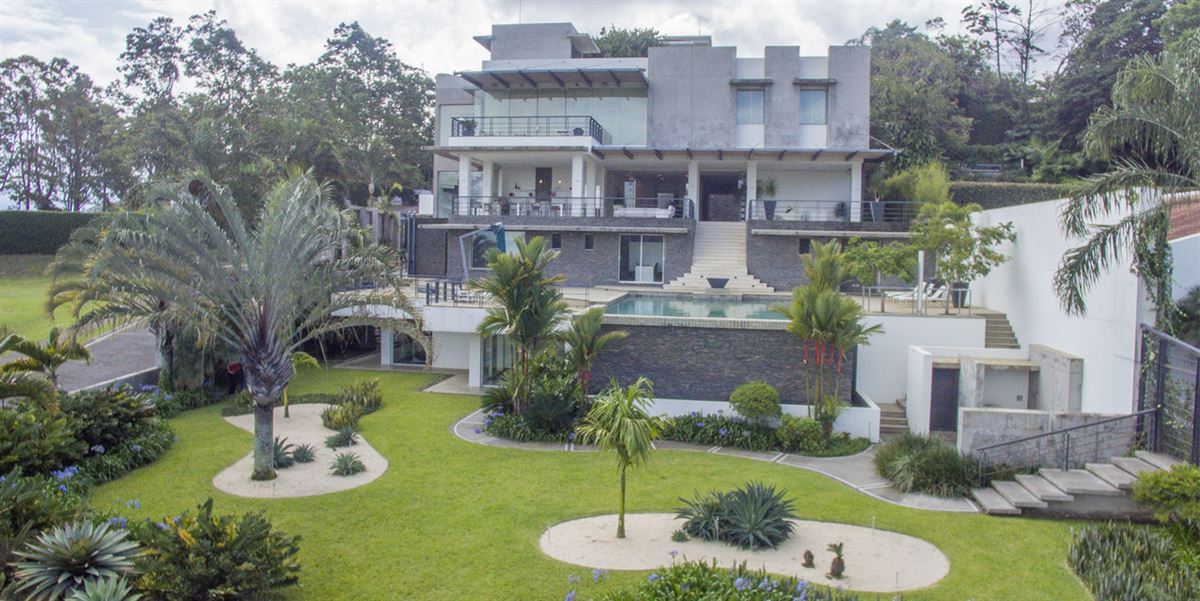 CONTEMPORARY LIVING IN ESCAZÚ Costa Rica Luxury Homes Mansions For