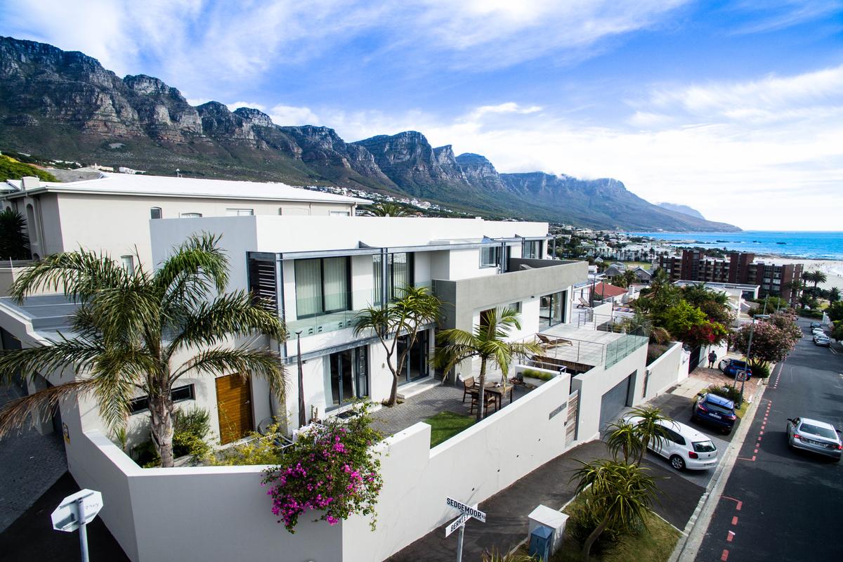 CAMPS BAY MASTERPIECE | South Africa Luxury Homes | Mansions For Sale | Luxury Portfolio