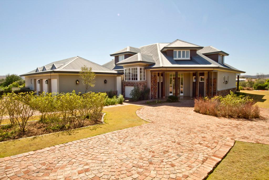FINE ZEN CREATION IN BLAIR ATHOLL | South Africa Luxury Homes | Mansions For Sale | Luxury Portfolio