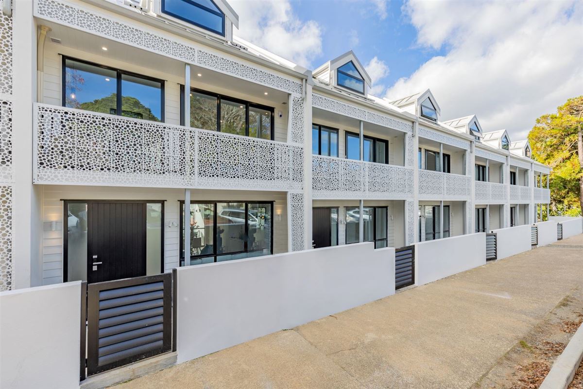 A STUNNING TOWNHOUSE New Zealand Luxury Homes Mansions For Sale