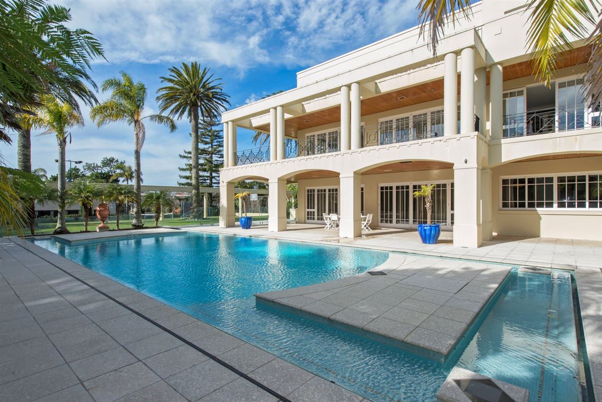 GRANDIOSE RESIDENCE IN KOHIMARAMA New Zealand Luxury Homes Mansions
