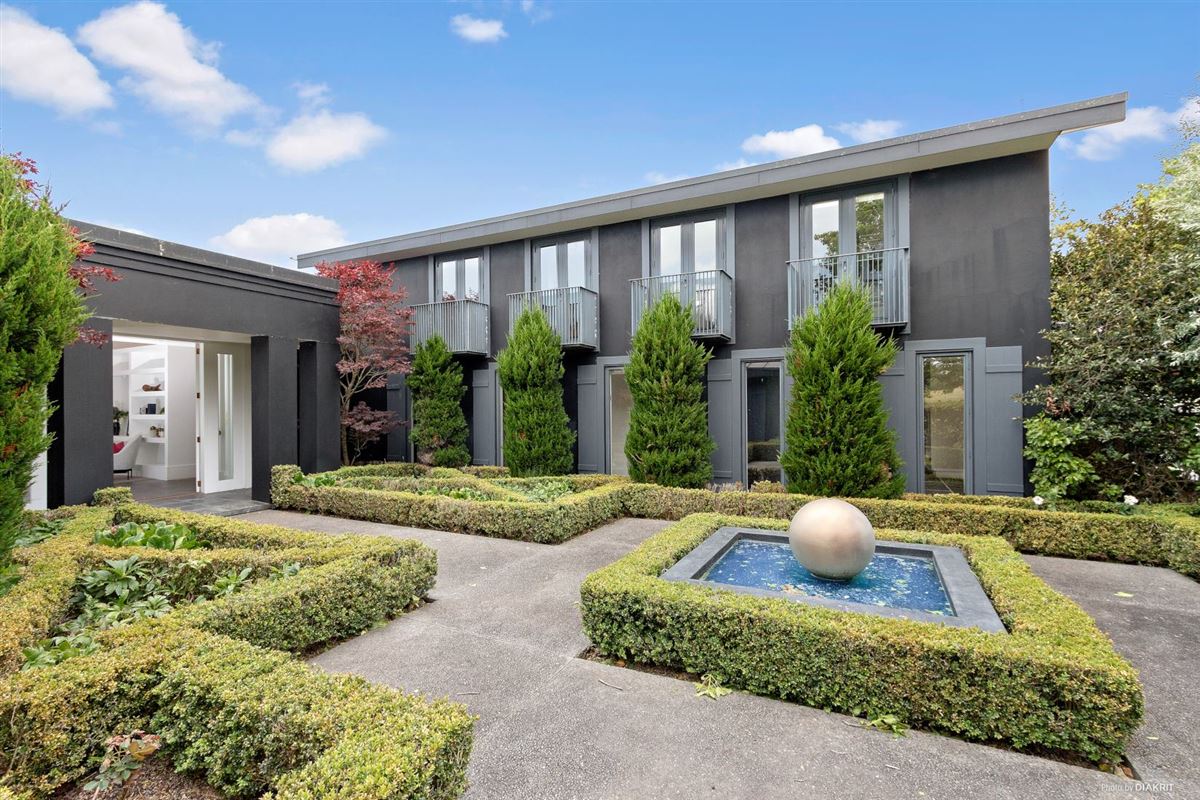 BEACHLANDS HIDDEN HAVEN New Zealand Luxury Homes Mansions For Sale