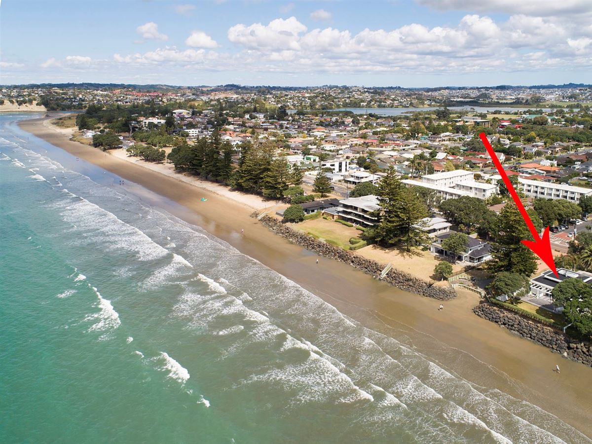 OREWA BEACHFRONT New Zealand Luxury Homes Mansions For Sale