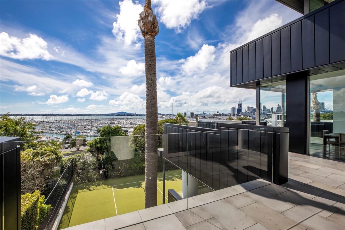 sumptuous contemporary home luxury homes