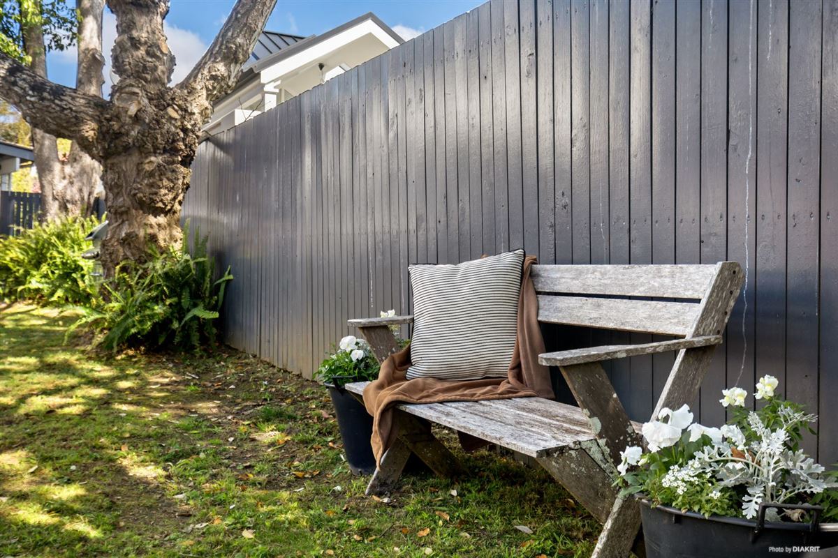 A Sheltered North Facing Home New Zealand Luxury Homes