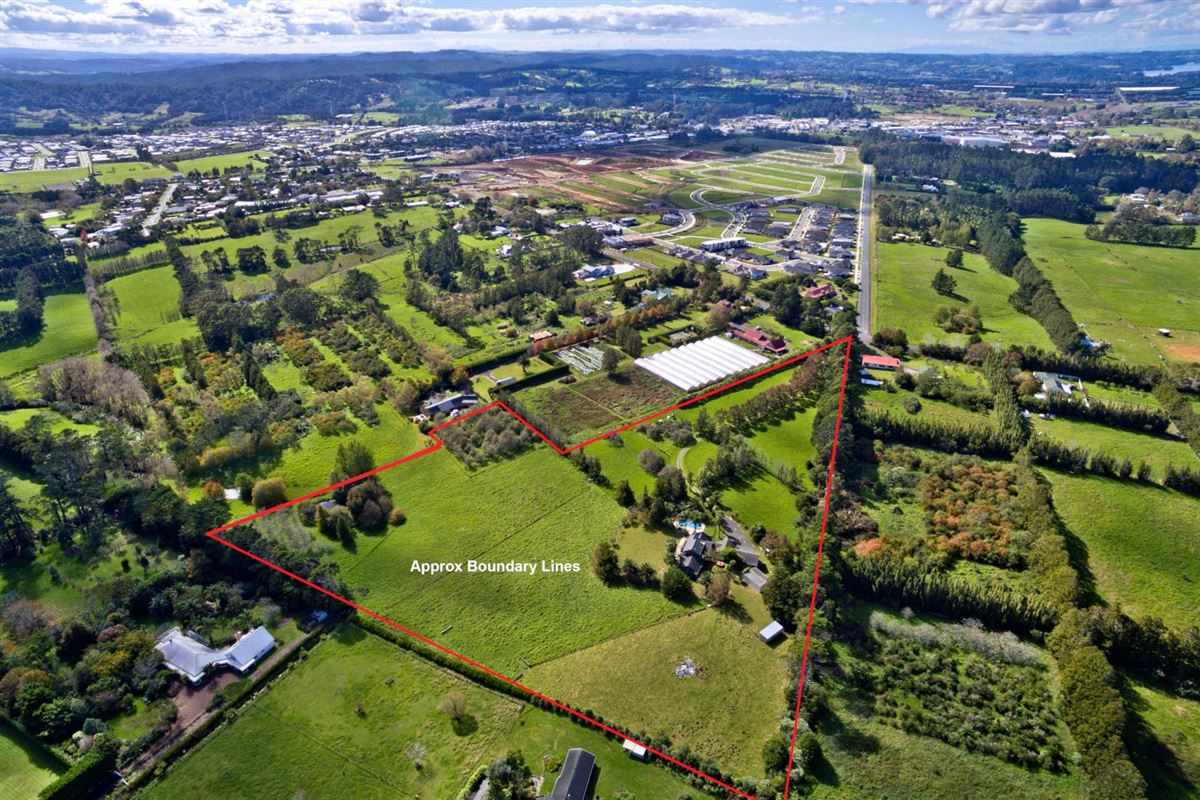 FANTASTIC POTENTIAL IN KUMEU New Zealand Luxury Homes Mansions For