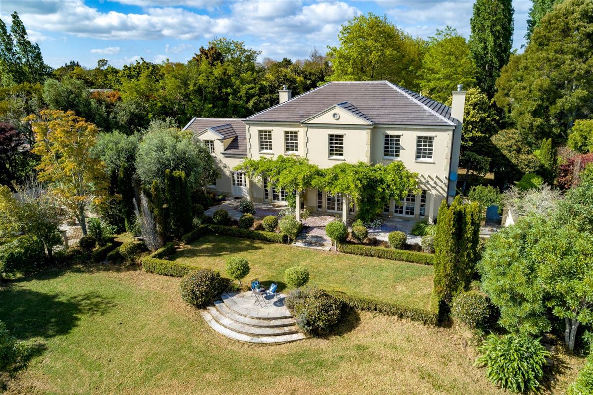 A RARE OPPORTUNITY IN WHENUAPAI New Zealand Luxury Homes Mansions