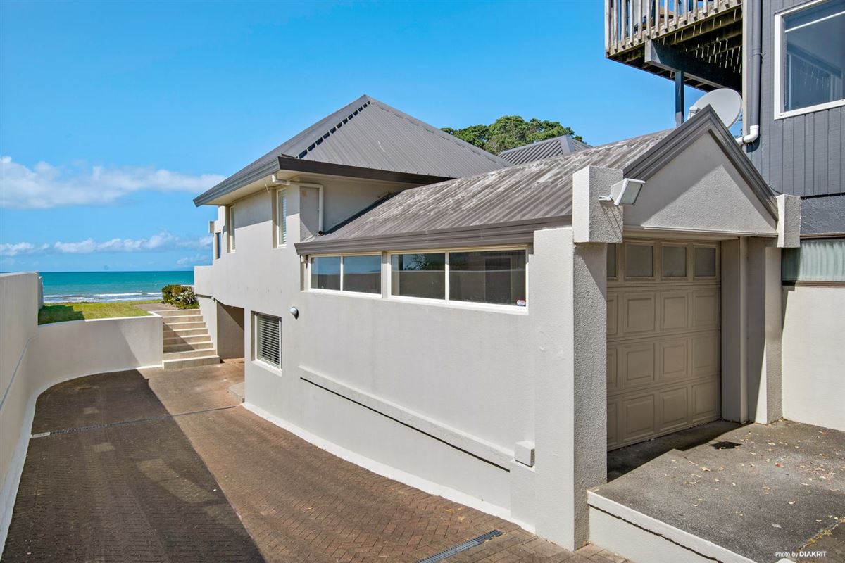 ABSOLUTE OREWA BEACHFRONT New Zealand Luxury Homes Mansions For