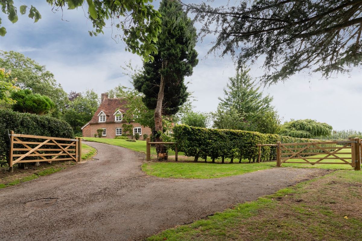 WALNUT TREE United Kingdom Luxury Homes Mansions For Sale Luxury