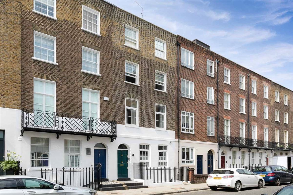 CHARMING TOWNHOUSE IN THE HEART OF CHELSEA | United Kingdom Luxury ...