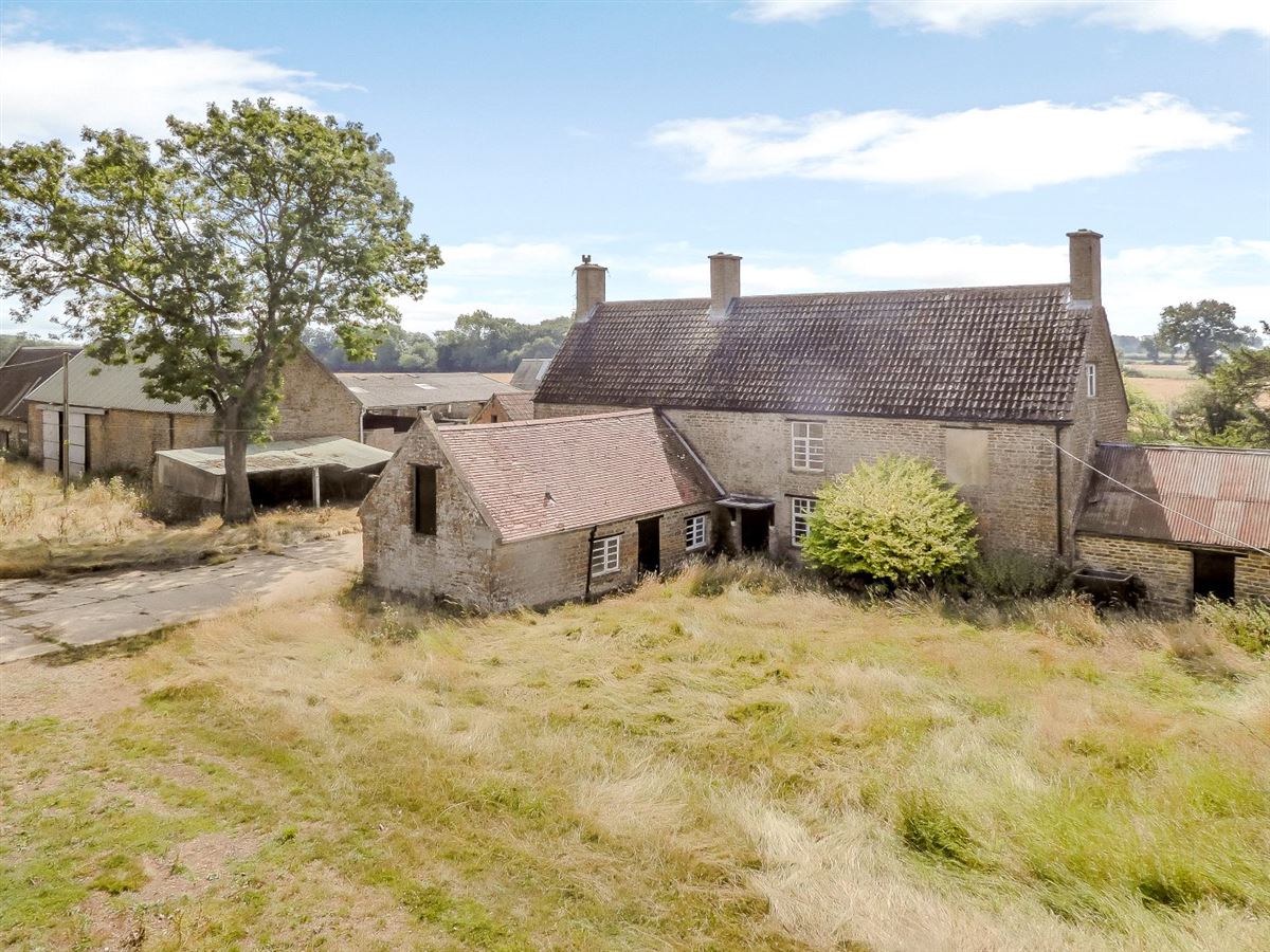 THENFORD GROUNDS FARM United Kingdom Luxury Homes Mansions For Sale