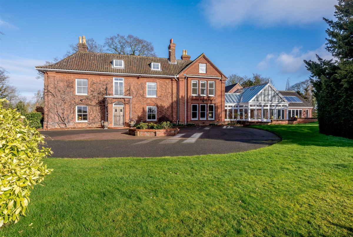 ABBOTTS HALL United Kingdom Luxury Homes Mansions For Sale Luxury