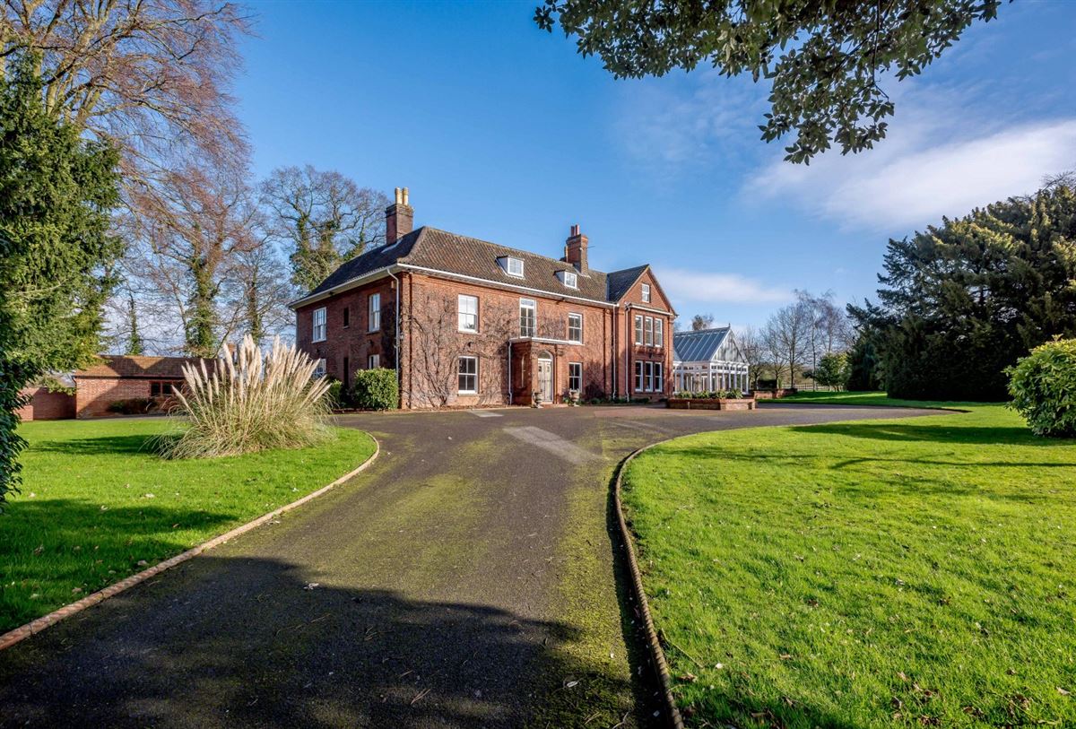 ABBOTTS HALL United Kingdom Luxury Homes Mansions For Sale Luxury