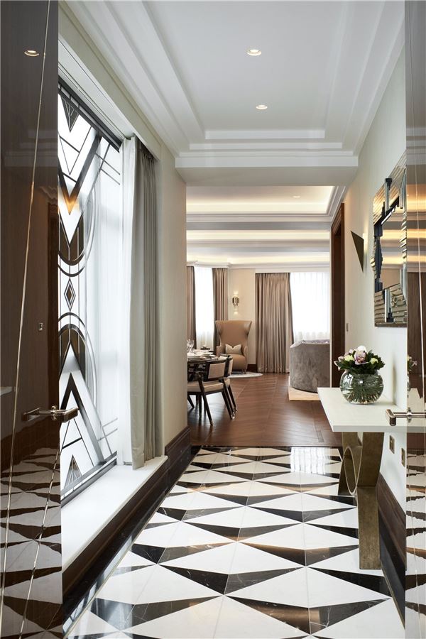 完全翻新的装饰艺术建筑  luxury homes