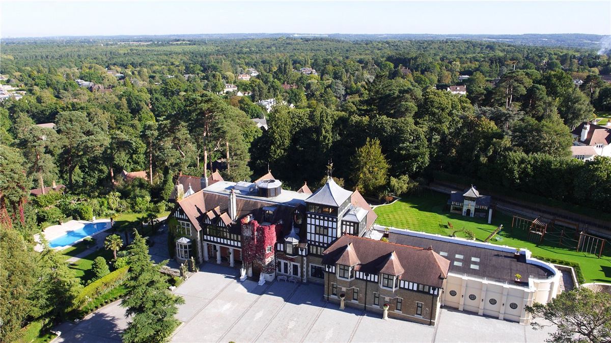PINEWOOD HOUSE United Kingdom Luxury Homes Mansions For Sale