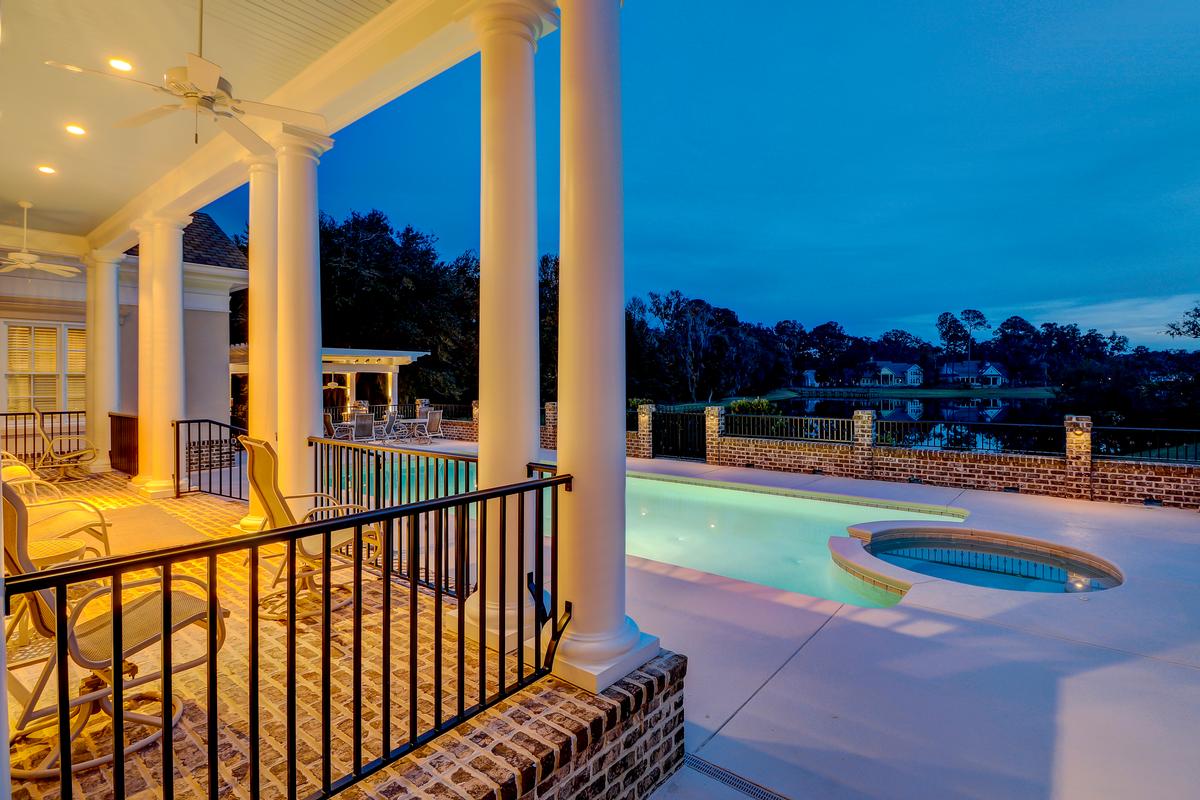 BEAUTIFUL HOME IN COLLETON RIVER PLANTATION South Carolina Luxury