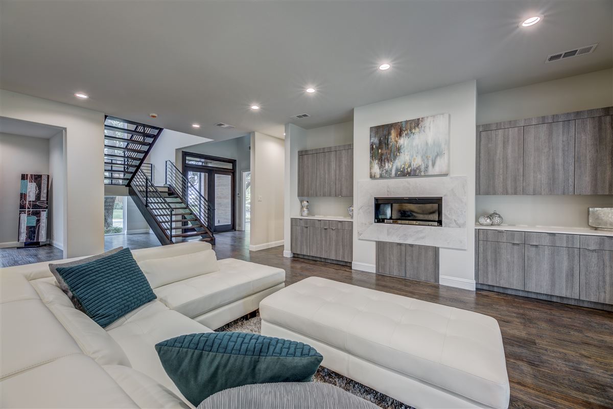 Gorgeous Home With An Amazing Floor Plan Texas Luxury Homes