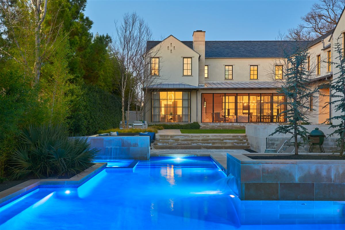 AN EXQUISITE HIGHLAND PARK CUSTOM HOME Texas Luxury Homes Mansions