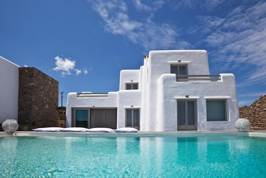 RENTAL VILLA WITH POOL IN MYKONOS  Greece Luxury Homes  