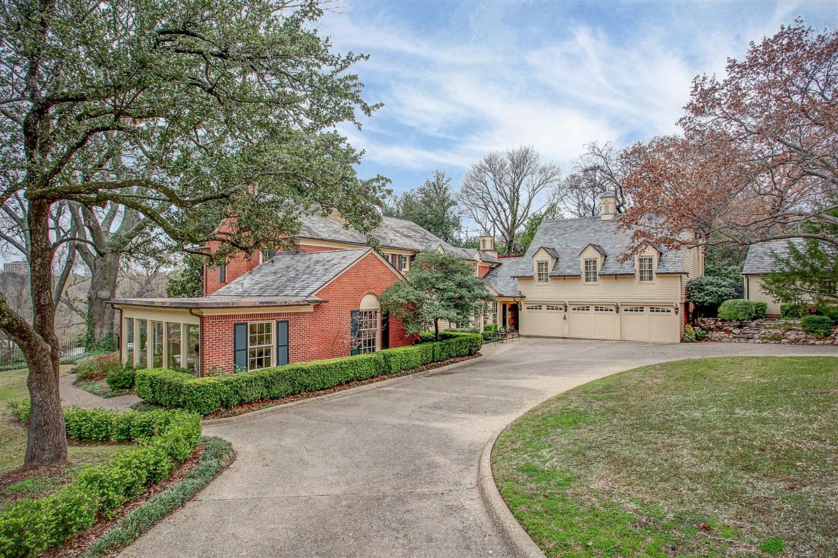 TIMELESS FORT WORTH COLONIAL REVIVAL Texas Luxury Homes Mansions